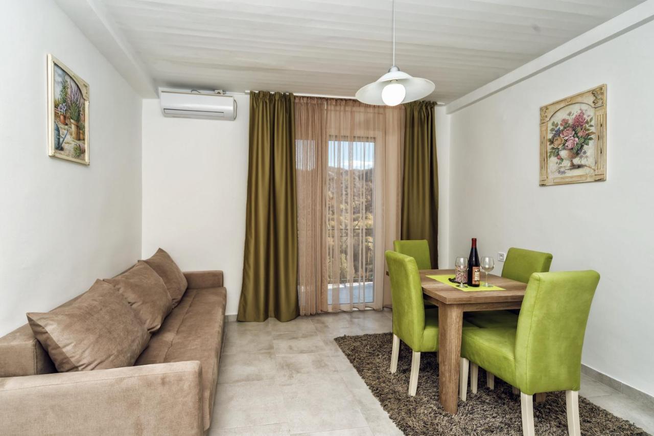 Apartments "Old House Pajovic" Virpazar Zewnętrze zdjęcie